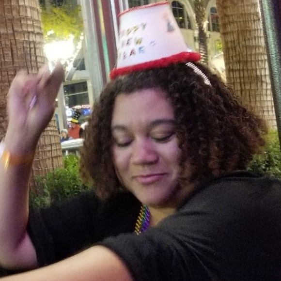 New Year's Eve Light-up Lampshade Hat/Tiara One Size Fits Most - Picture 9 of 11